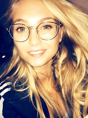 Hi Everyone, Wanne See Me Naked?